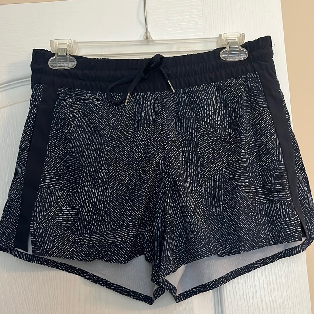 EUC Athleta shorts